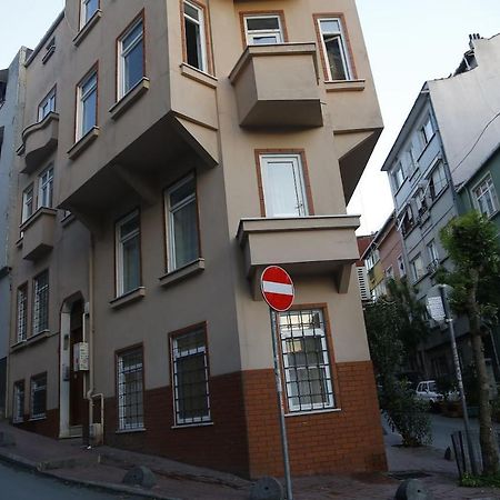 Unique And Central Istanbul Experience Taksim Esterno foto